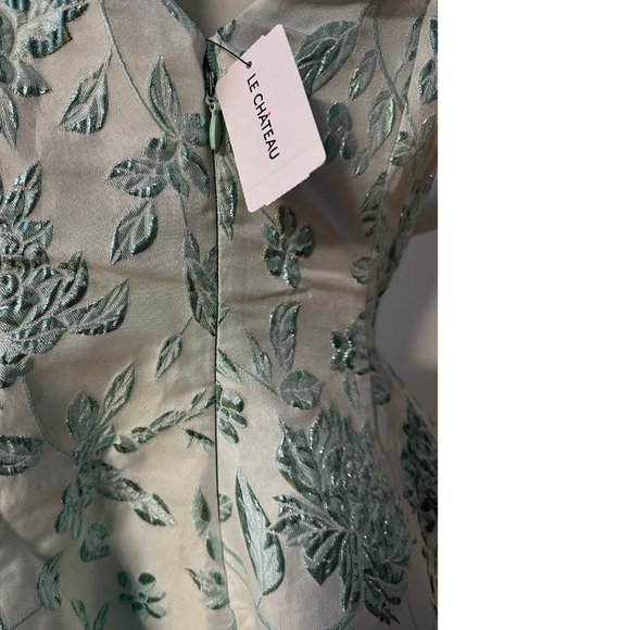 NWT Le Chateau V-neck Spaghetti Strap Fit Flare Jacquard Floral Foil Mini dress - Picture 6 of 9